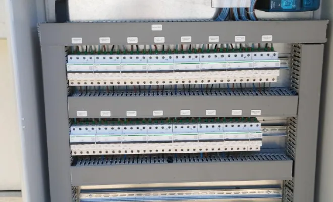 Liaison des groupes extérieure des climatisations du magasin Brico Dépôt à Rilleux-la-Pape, Pau, TERRELEC64