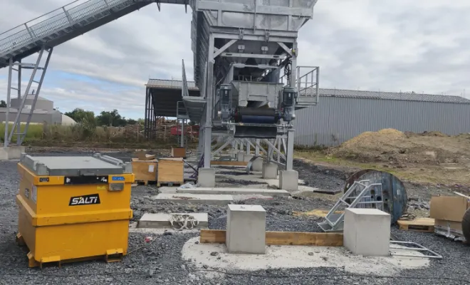 Usine dans le 40